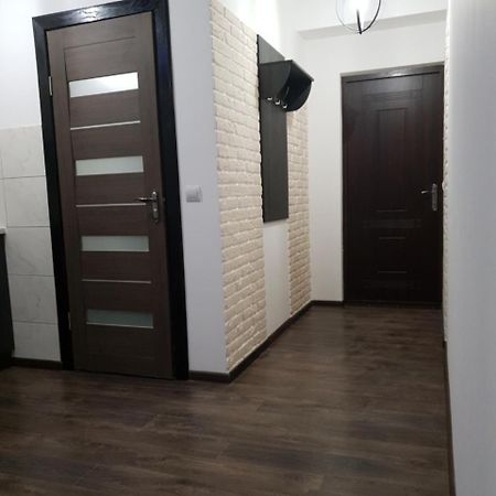 Travel Station Apartment Ivano-Frankivsk Luaran gambar