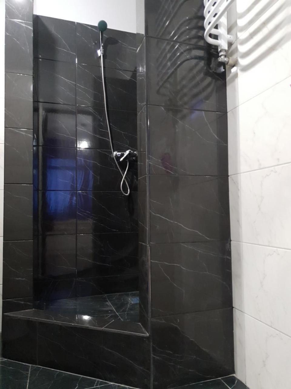 Travel Station Apartment Ivano-Frankivsk Luaran gambar