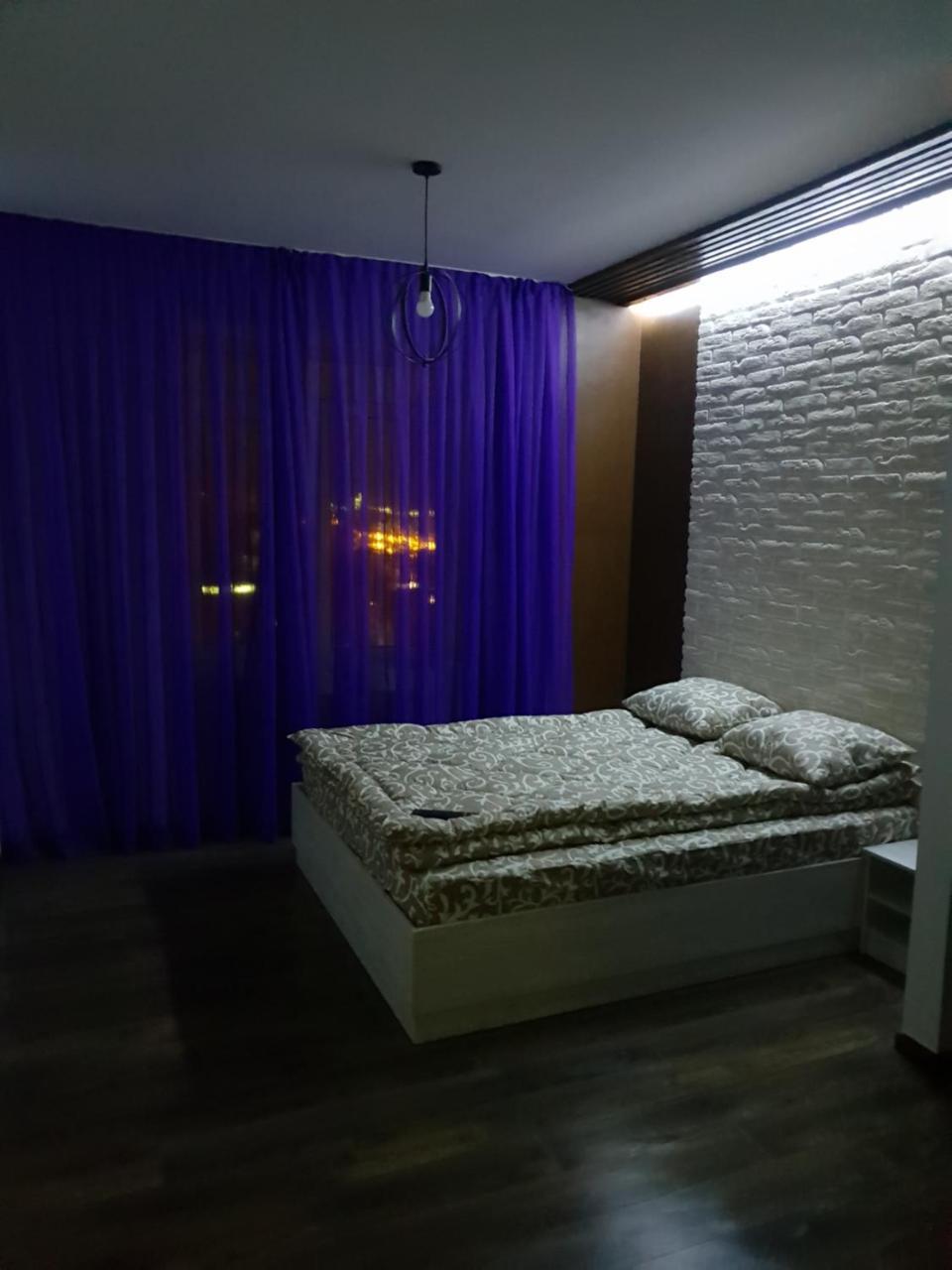 Travel Station Apartment Ivano-Frankivsk Luaran gambar